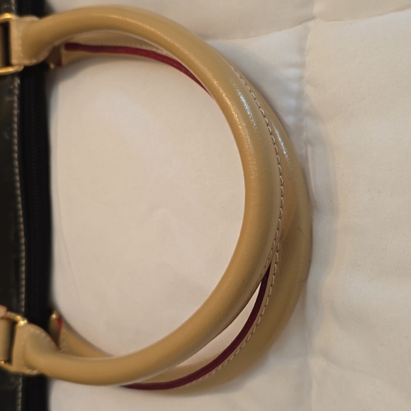 Arcadia Black Patent Leather Top Handle Handbag - Picture 2 of 6